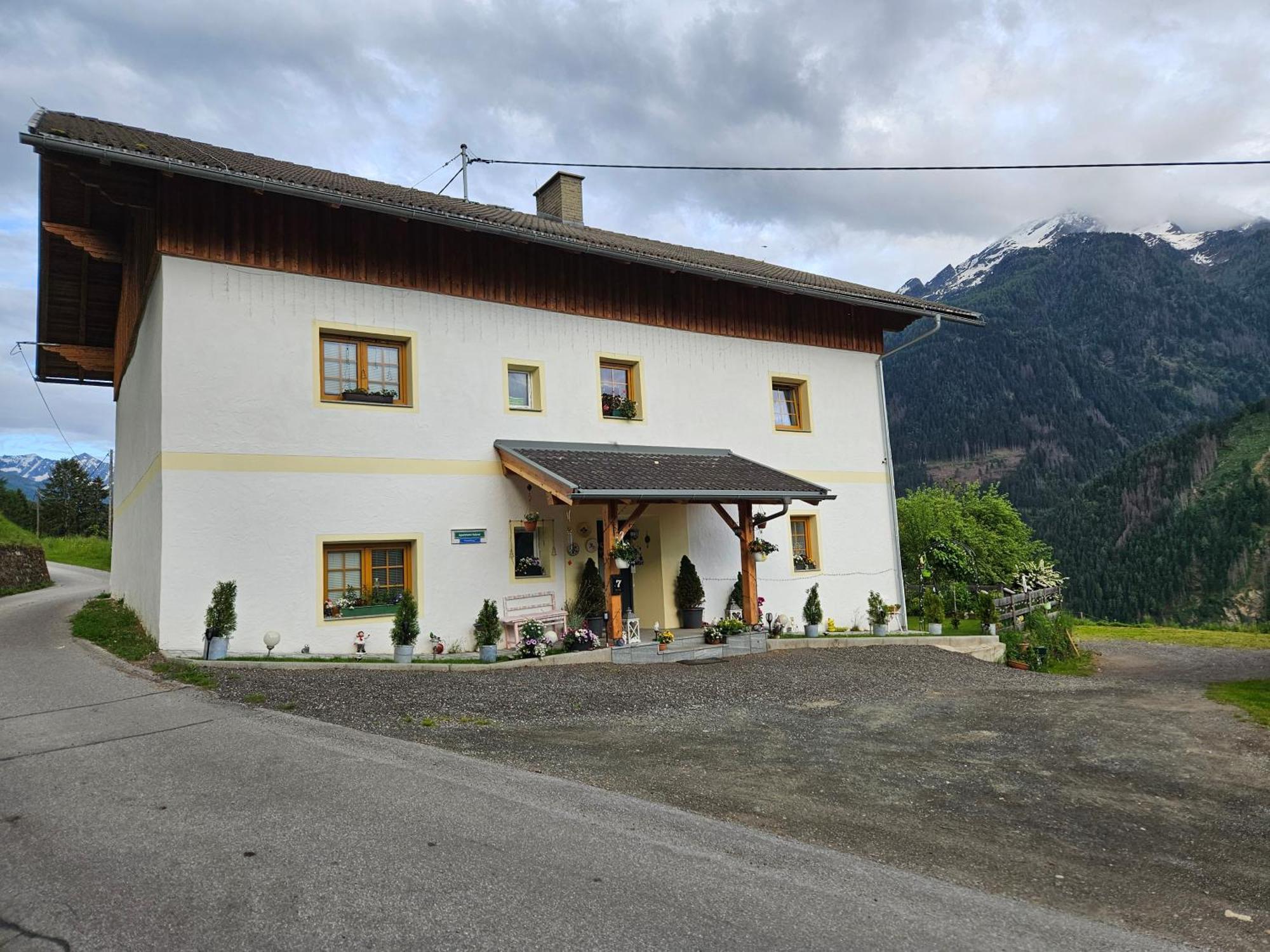 Ferienwohnungen Hubner 1 Am Flattachberg Екстер'єр фото